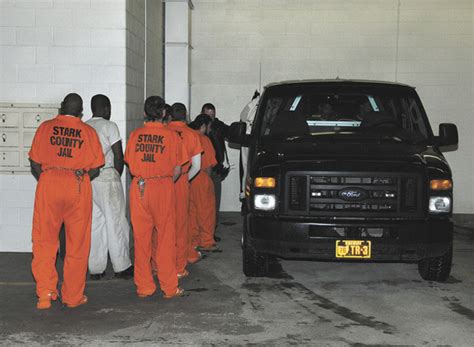 Stark-County-Jail-prisoner-inmate-transport-to-court-1 | Flickr