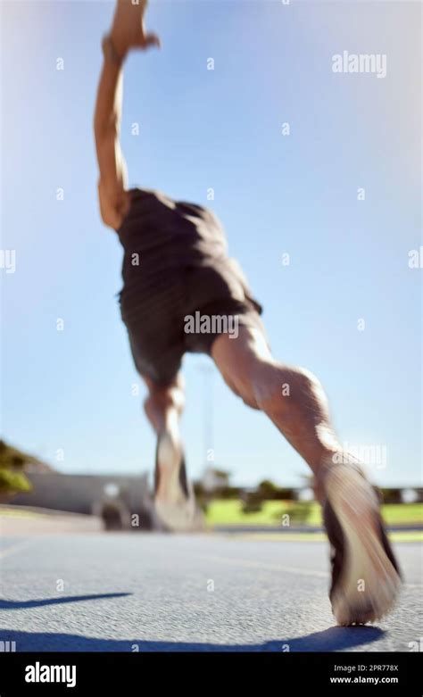 Sprinting Back View 的图像结果