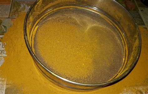 Process of Getting Turmeric Powder 的图像结果