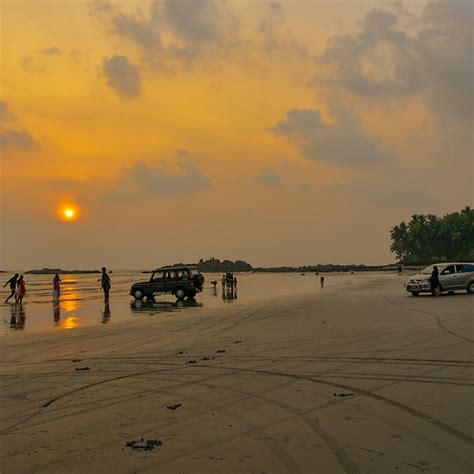 Head To Drive-In Beach Of Muzhappilangad | LBB, Bangalore