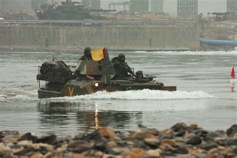 U.S., ROK Army conduct joint river crossing in South Korea | Article ...