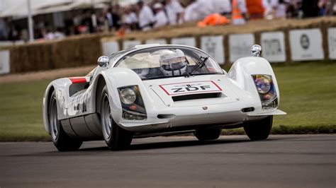 Ford v Ferrari: the real story of the GT40 at Le Mans | Motoring Research