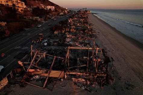 Shocking images reveal devastating destruction across Los Angeles ...