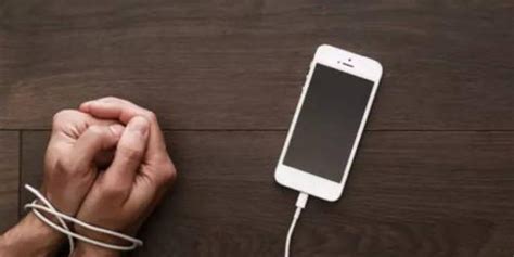 世卫组织专家发文:手机上瘾是一种精神障碍_手机新浪网