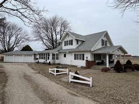 All Iola Kansas Area Real Estate Listings