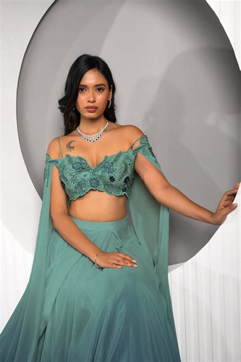 Latest Cold Shoulder Blouse Designs for 2026