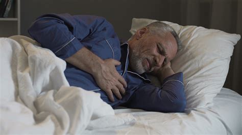 What Chest Pain Goes Away When Lying Down at Eve Christine blog