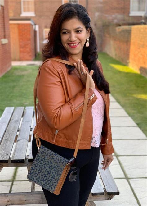 Get Handloom Floral Embroidered Cross-Body at ₹ 1080 | LBB Shop