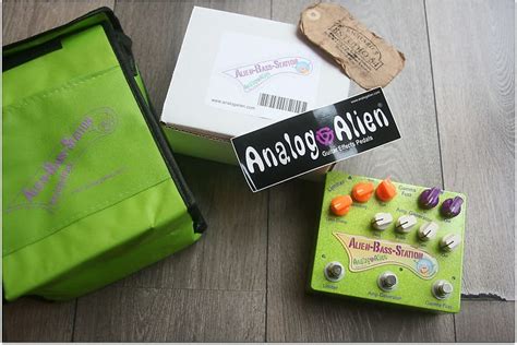 Alien Bass Station 的图像结果