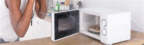 How to Get Rid of a Burnt Smell in Your Microwave | Abt