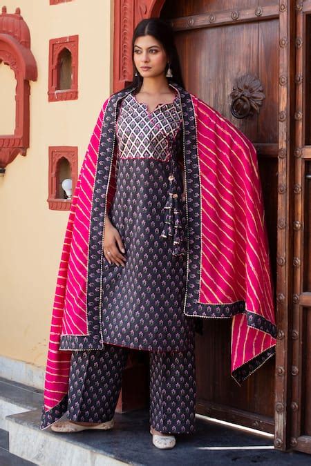 Pomcha Jaipur- Buy Anarkalis, Kurtas, Lehengas Online 2025