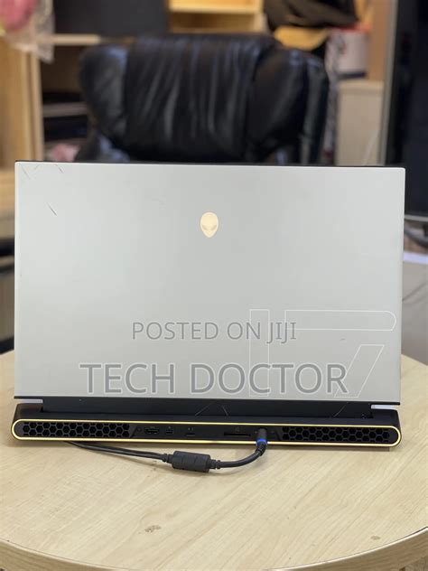 Alienware M17x R2 SSD 的图像结果