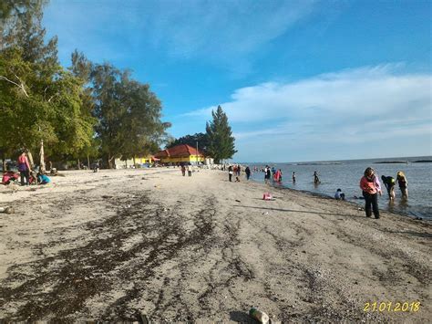 Best Beaches in Kampung Kelanang - Sandee