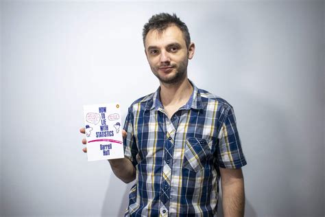 Book review: How to Lie With Statistics - Balázs Béres