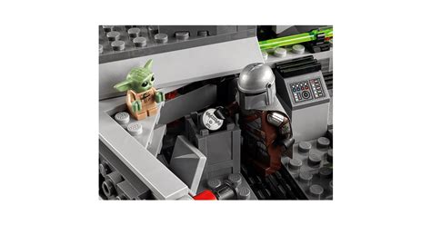 Slideshow: LEGO Con Star Wars: The Mandalorian Sets - Imperial Light ...