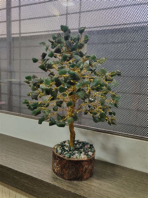 Luck and Harmony Green Jade Tree (Wire Base) – The Crystal Library