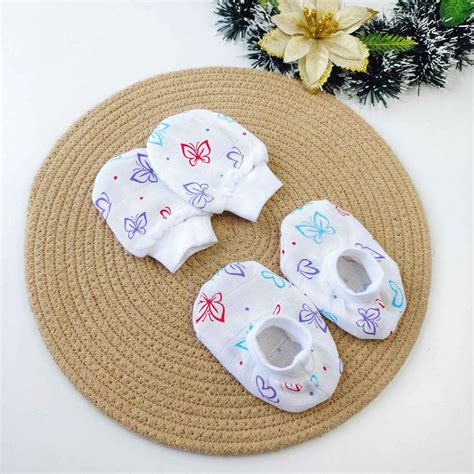 Muslin Mittens Booties Set – Butterfly – Pikaboo Kidz