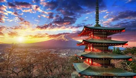 A Foodie's Guide: Top Destinations For The Best Culinary Experiences