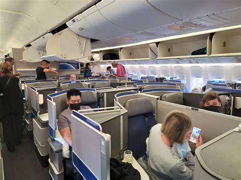 Airline Review: United Airlines – Business Class (Boeing 777-300ER with ...