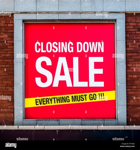 Store closing down sale sign board. Everything must go. Recession ...