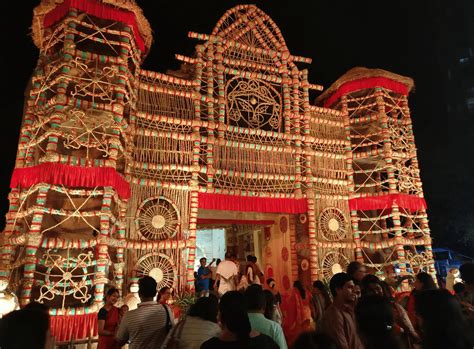 Tracing The Legacy Of Durga Puja Pandals | Homegrown