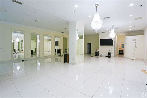 3500 W 6th St, Los Angeles, CA 90020 - City Center on 6th | LoopNet