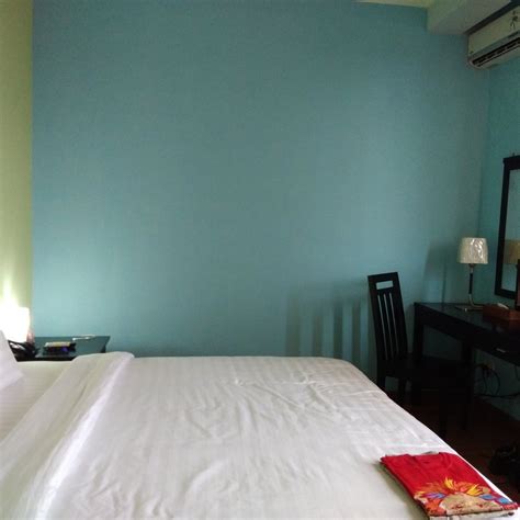 HOTEL PRASASTI PACITAN - Hotel Reviews, Photos, Rate Comparison ...