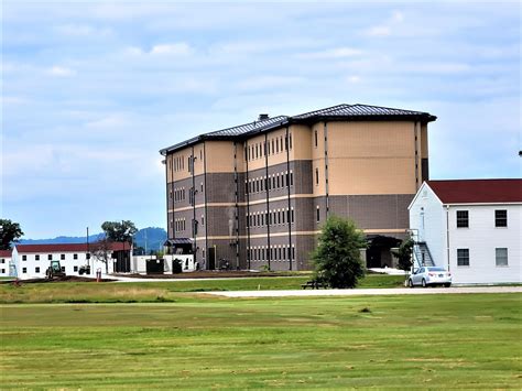 Photo Essay: September 2022 barracks construction operations at Fort ...