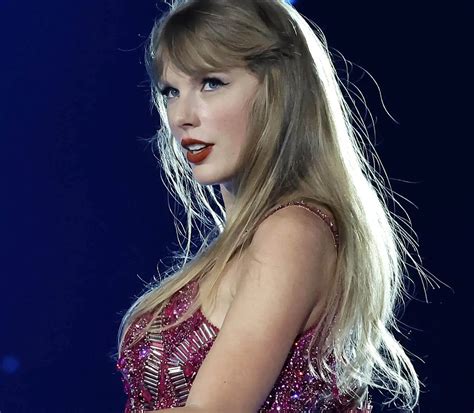 Why Taylor Swift's 'I Can Do It With a Broken Heart' Is a Relatable ...