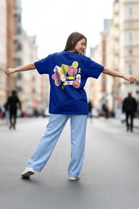 Be Happy Royal Blue Oversized Fit Graphic T-Shirt – Juneberry