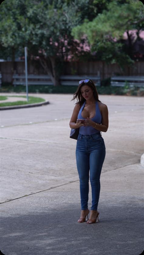 Marie Dee | Busy bee 🐝 | Instagram