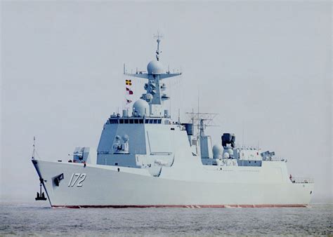 最新一艘055型驱逐舰亮相 中国海军已有4艘万吨大驱露面_凤凰网