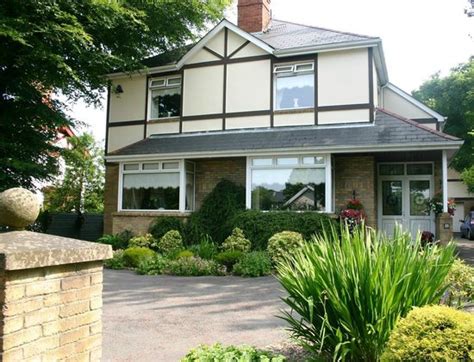 NUMBER 8 GUESTHOUSE (Derry, Northern Ireland) - B&B Reviews, Photos ...