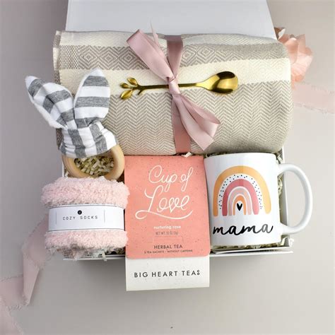 New Mom Gift, Baby Shower Gift, Expectant Mom, New Mom Gift Basket, Spa ...