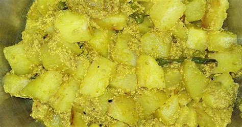 Alu posto Recipe by Mousona Kanrar - Cookpad