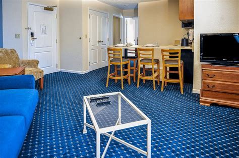 HILTON VACATION CLUB VARSITY CLUB SOUTH BEND, IN (Mishawaka) - Hotel ...