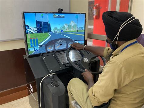 Defensive Driving Simulator 的图像结果