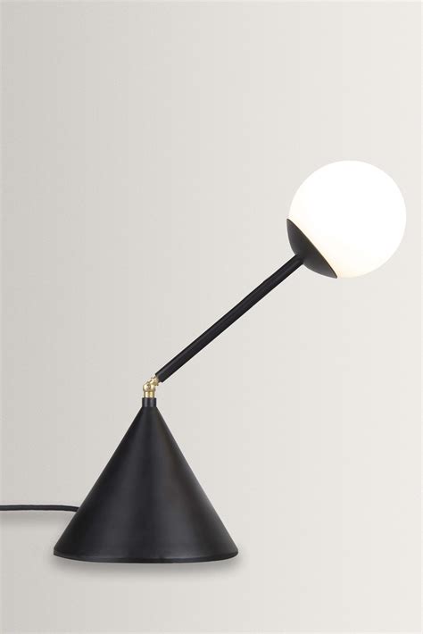Table Lamp – Hatsu