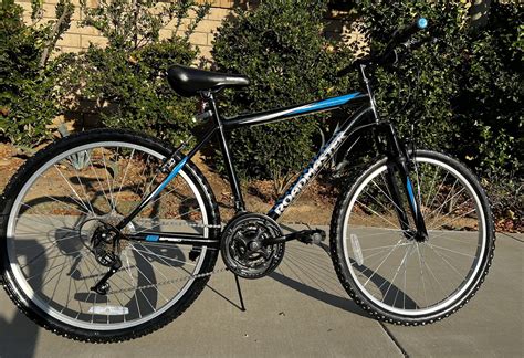 Like New - RoadMaster Granite Peak 26” 18-Speed Mountain Bike with Front Suspension for Sale in ...