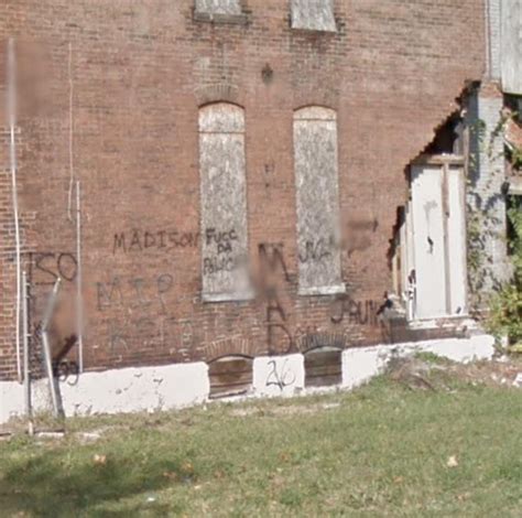 26 Mad (Rollin 60’s Neighborhood Crips) gang tags : r/SaintLouisDrill