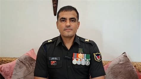 What are the Power and Duties of an Indian Army Major?