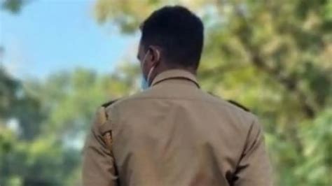 Drunk man bites off Kerala cop's right ear