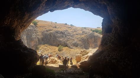 Tinshemet cave excavations... - Tinshemet cave excavations