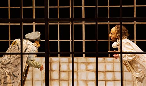 Teatro CENIT- Homo Homini Lupus - Basado en Marat Sade de Peter Weiss y ...