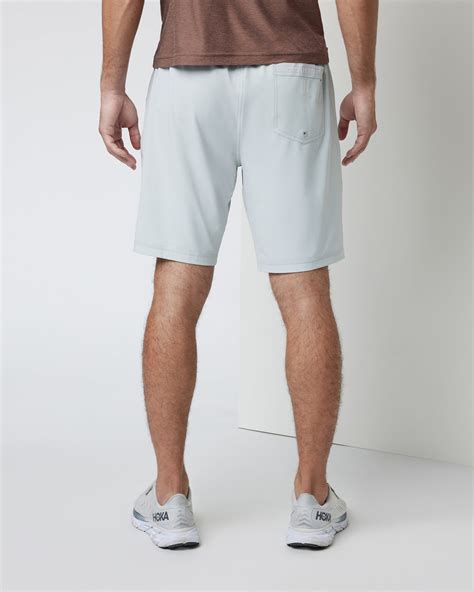 Kore Short 9" | Men's Sky Grey Athletic Shorts | Vuori