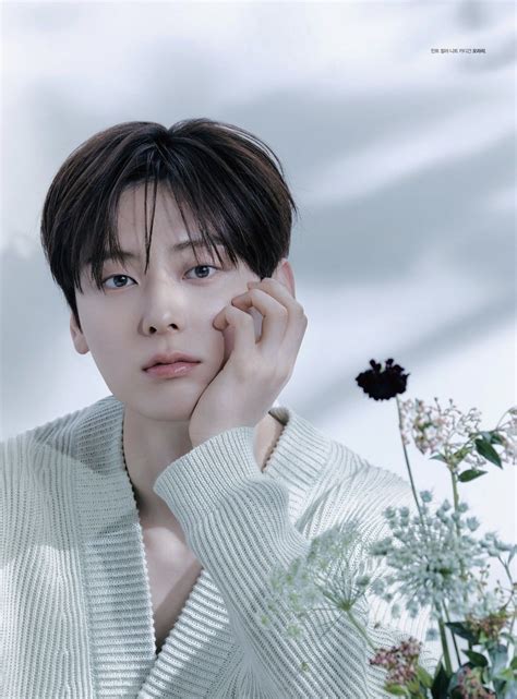 Pin de Vi's Loeyyuan en hwang min hyun ♥ en 2025 | Actores, Famosos ...