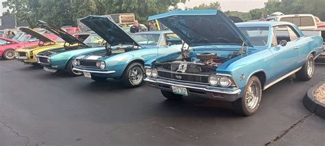 "CLASSIC CAR CRUISE" @ The Vietnam War Memorial/Perryville, Mo ...
