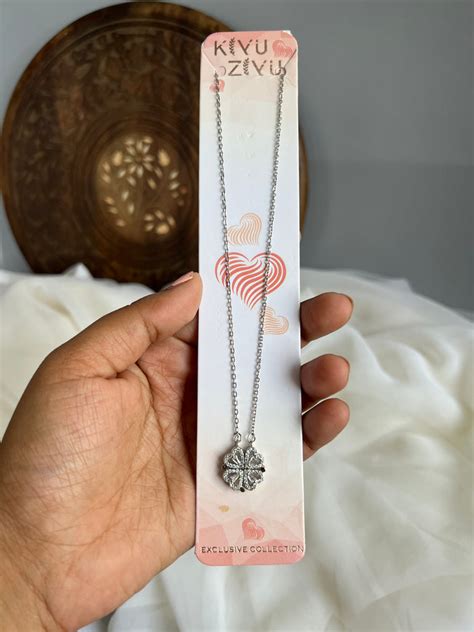 Imported Magnetic heart necklace – House of Jhumkas