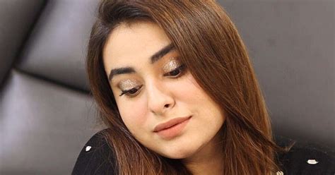 Perfect Party Makeup Look Tutorial ft Muskan Chanchlani | Femina.in