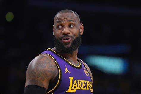 LeBron James ‘Went Crazy’ When NFL Superstar Made a Historic Play While ...